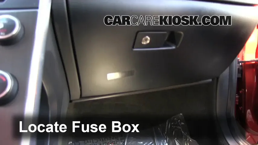 2012 Volvo S60 T5 2.5L 5 Cyl. Turbo Fuse (Interior) Replace